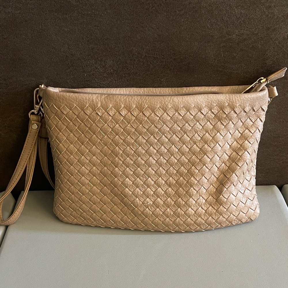 Tan Woven Crossbody/Clutch